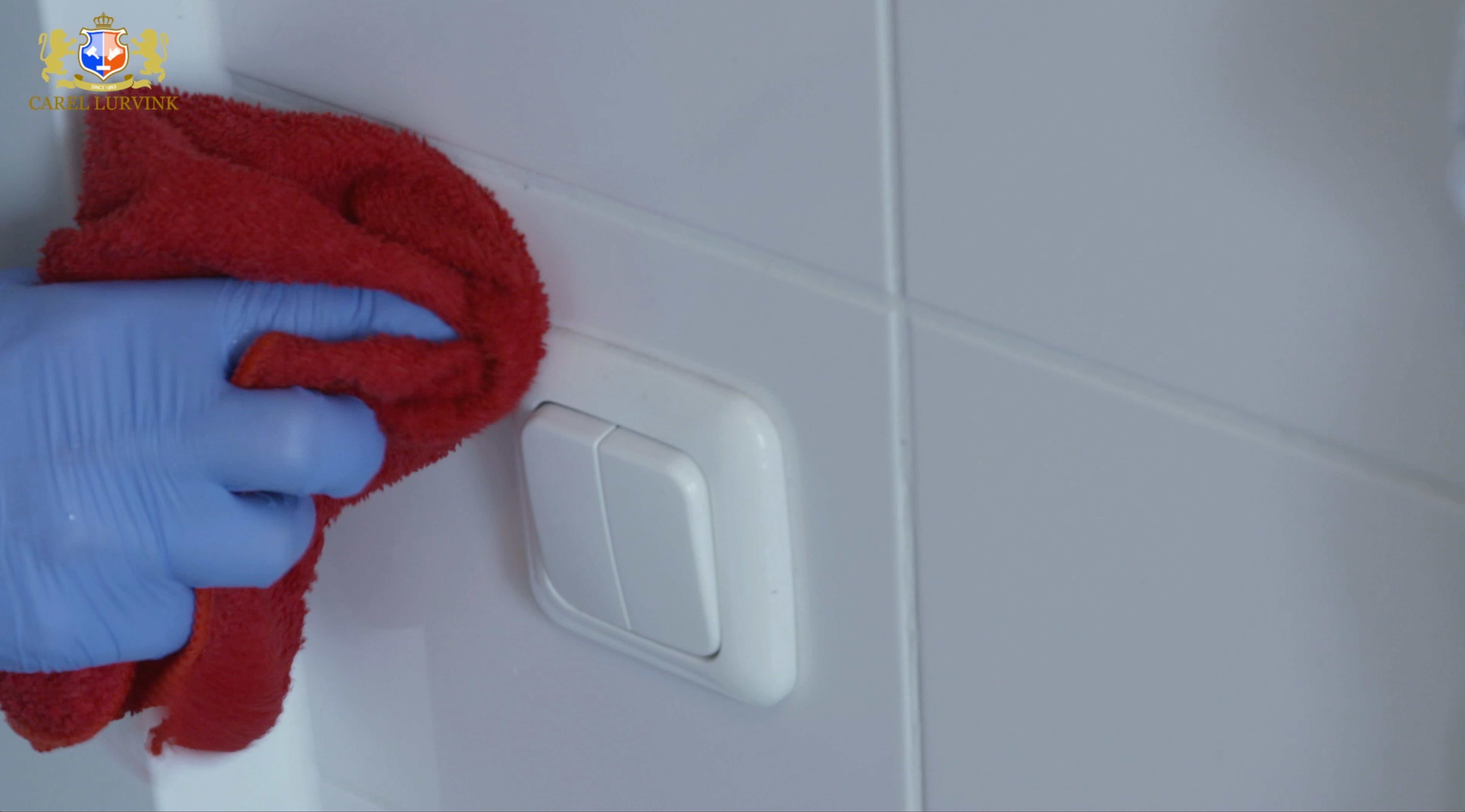 Stopcontact schoonmaken