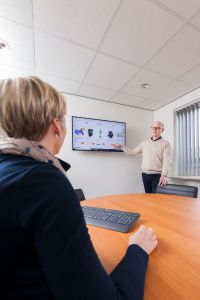 Mensink Schoonmaak over Mijn Carel Lurvink