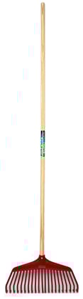 Gazonhark Norge met gelakte houten steel 150cm werkbreedte 390mm