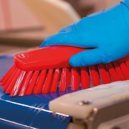 Vikan ergonomische werkborstel rood