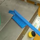 Vikan ultradunne reinigingsborstel met lange steel 600mm blauw