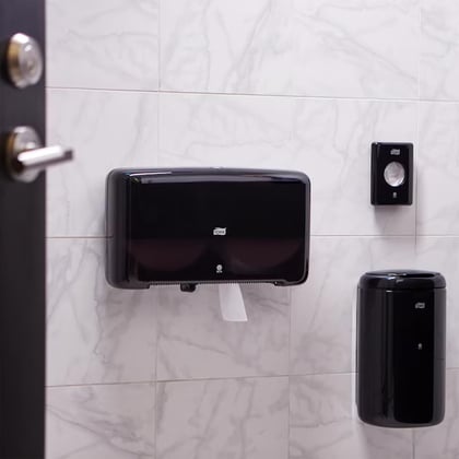 Tork dispenser voor hygienezakjes zwart type B5