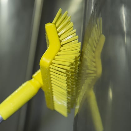 Vikan hoekschrobber polyester hygienisch geel