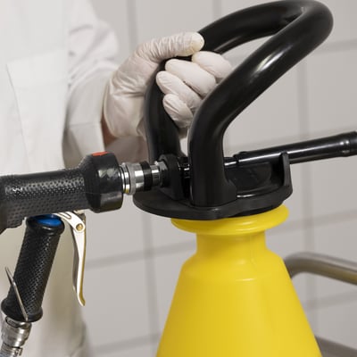 Vikan ergofoam injector met aanzuigslang