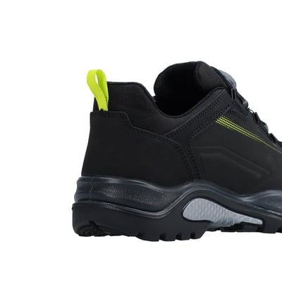 Bata Traxx 246 S7S veiligheidsschoen laag zwart maat 36