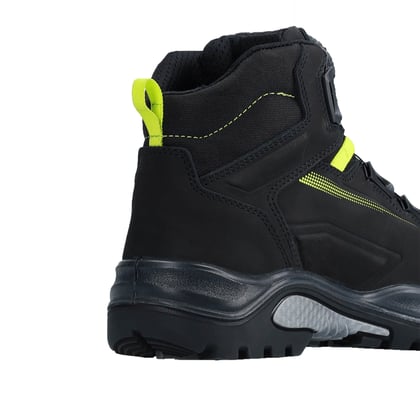 Bata Traxx 247 S7S veiligheidsschoen hoog zwart maat 36